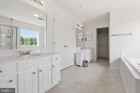 Bath - 10105 Elgin Cir, Bowie, MD 20721 photo 3 of 3