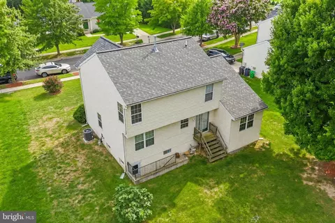 View/Area - 7108 E Clinton St, Clinton, MD 20735 photo 3 of 3