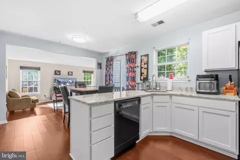 Kitchen - 7108 E Clinton St, Clinton, MD 20735 photo 1 of 2
