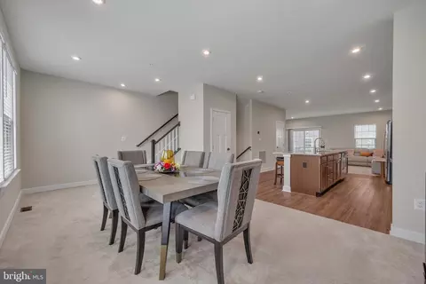 Entry Way - 14504 Star View Ln, Laurel, MD 20707 photo 6 of 11