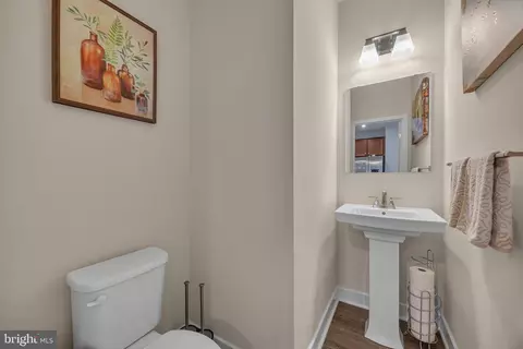 Entry Way - 14504 Star View Ln, Laurel, MD 20707 photo 7 of 11