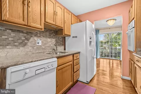 Kitchen - 4312 Kinmount Rd, Lanham, MD 20706 photo 3 of 4