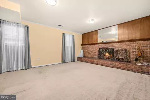 Living - 4312 Kinmount Rd, Lanham, MD 20706 photo 6 of 8