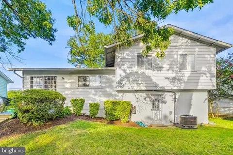 Exterior - 4312 Kinmount Rd, Lanham, MD 20706 photo 5 of 6
