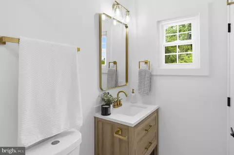 Bath - 5200 Baltimore Ln, Lanham, MD 20706 photo 2 of 6