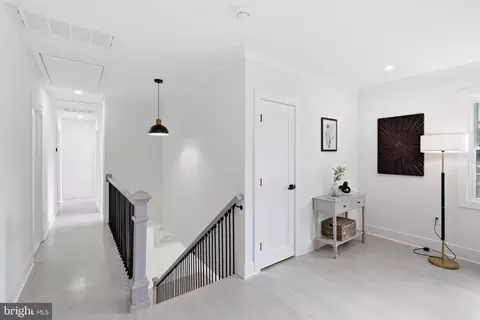 Entry Way - 5200 Baltimore Ln, Lanham, MD 20706 photo 2 of 4