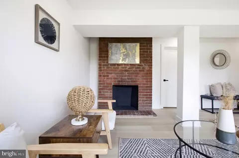 Living - 5200 Baltimore Ln, Lanham, MD 20706 photo 4 of 6