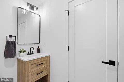Bath - 5200 Baltimore Ln, Lanham, MD 20706 photo 6 of 6
