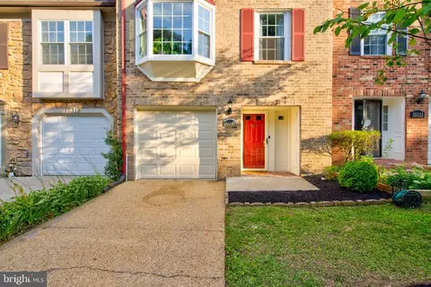 Exterior - 10317 Broom Ln, Lanham, MD 20706 photo 2 of 4