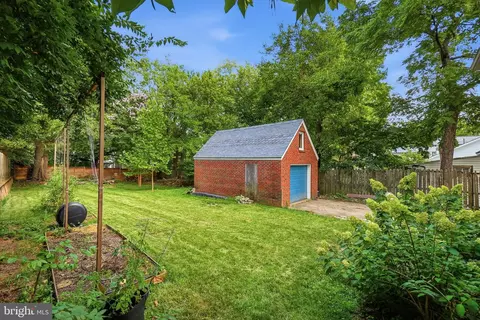 Exterior - 4209 30th St, Mount Rainier, MD 20712 photo 11 of 11