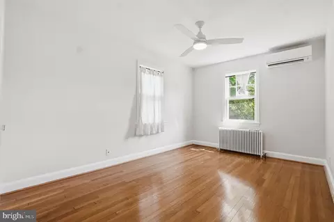Bedroom - 4209 30th St, Mount Rainier, MD 20712 photo 1 of 6