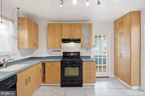 Kitchen - 4209 30th St, Mount Rainier, MD 20712 photo 3 of 3