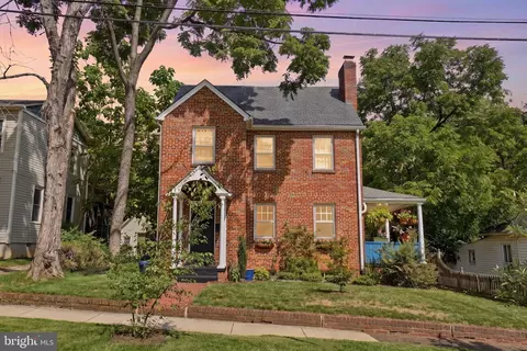 Exterior - 4209 30th St, Mount Rainier, MD 20712 photo 2 of 11