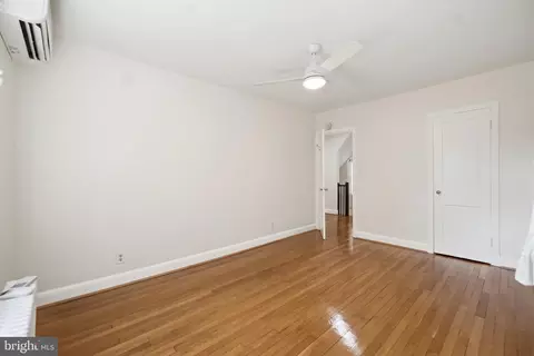 Bedroom - 4209 30th St, Mount Rainier, MD 20712 photo 3 of 6