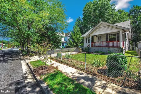4007 Parkwood St, Brentwood, MD 20722
