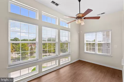 14040 New Acadia Ln #406, Marlboro, MD 20774