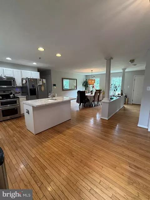Kitchen - 15324 Brandywine Rd, Brandywine, MD 20613 photo 5 of 5