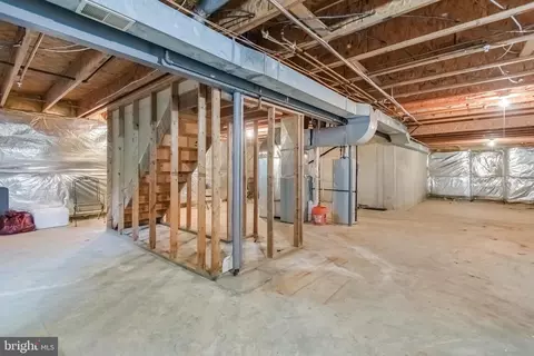 Entry Way - 2001 Clearwood Dr, Bowie, MD 20721 photo 5 of 5