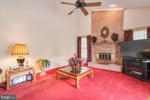 Living - 2001 Clearwood Dr, Bowie, MD 20721 photo 1 of 2