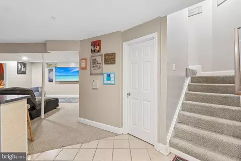 Entry Way - 9003 Eldon Dr, Clinton, MD 20735 photo 10 of 12
