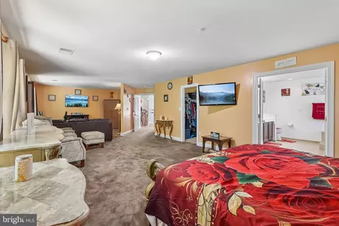 Bedroom - 9003 Eldon Dr, Clinton, MD 20735 photo 7 of 15