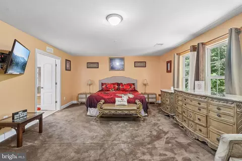 Bedroom - 9003 Eldon Dr, Clinton, MD 20735 photo 6 of 15