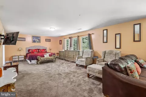 Bedroom - 9003 Eldon Dr, Clinton, MD 20735 photo 4 of 15