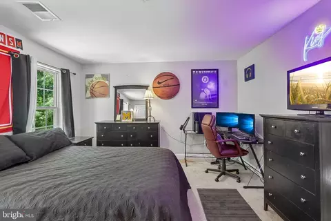 Bedroom - 9003 Eldon Dr, Clinton, MD 20735 photo 11 of 15