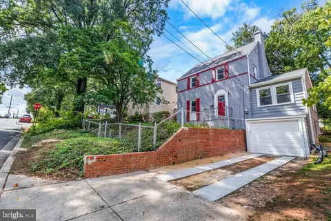 4202 54th St, Bladensburg, MD 20710
