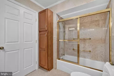 Bath - 8798 Oxwell Ln, Laurel, MD 20708 photo 4 of 4