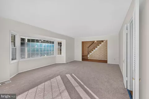 Living - 8798 Oxwell Ln, Laurel, MD 20708 photo 3 of 3