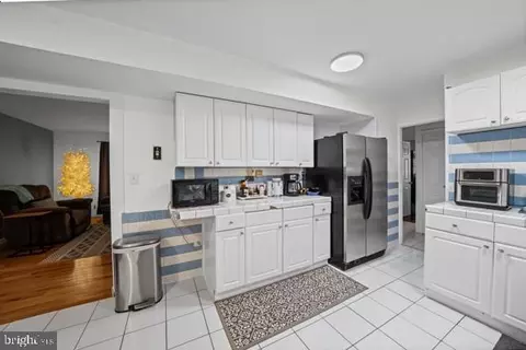 Entry Way - 12502 Killian Ln, Bowie, MD 20715 photo 6 of 7