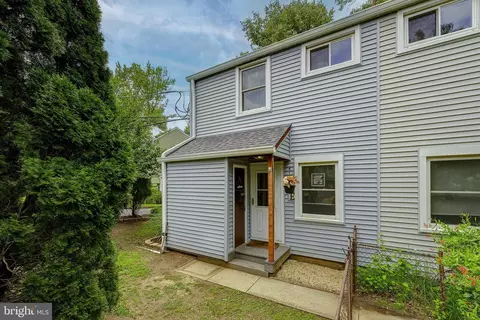 1 E Laurel Hill Rd, Greenbelt, MD 20770