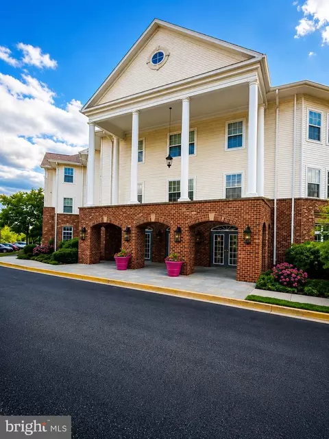 6640 Lake Park Dr 208, Greenbelt, MD 20770
