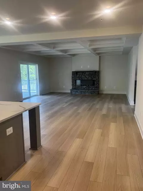 12444 Lusbys Ln, Brandywine, MD 20613 photo 3