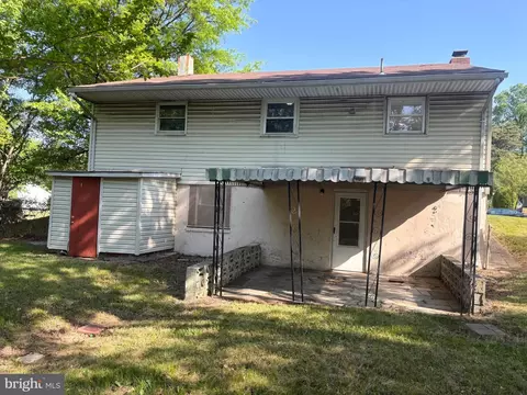 Exterior - 9103 Wallace Rd, Lanham, MD 20706 photo 3 of 5