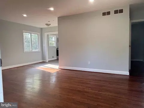 Living - 9103 Wallace Rd, Lanham, MD 20706 photo 5 of 5