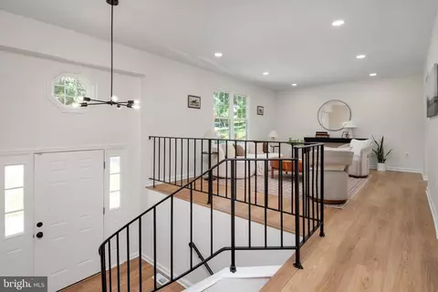Entry Way - 8510 Schultz Rd, Clinton, MD 20735 photo 2 of 8