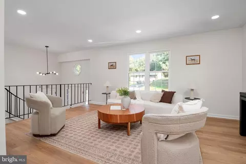 Living - 8510 Schultz Rd, Clinton, MD 20735 photo 2 of 3