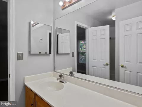 Bath - 9320 Creekview Dr, Laurel, MD 20708 photo 1 of 4