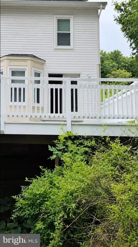 Exterior - 9320 Creekview Dr, Laurel, MD 20708 photo 5 of 8