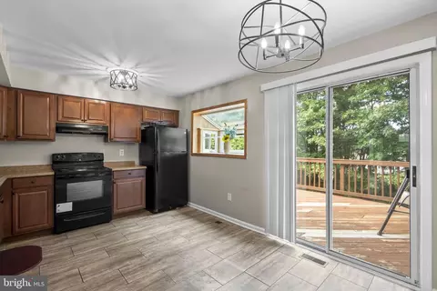 Other - 14122 Oakpointe Dr, Laurel, MD 20707 photo 3 of 13