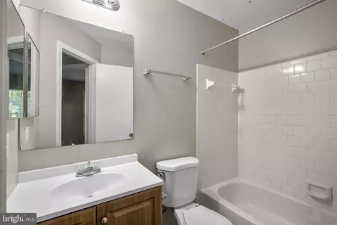 Bath - 14122 Oakpointe Dr, Laurel, MD 20707 photo 2 of 6