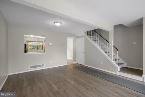 Living - 14122 Oakpointe Dr, Laurel, MD 20707 photo 5 of 7