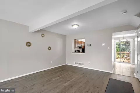 Living - 14122 Oakpointe Dr, Laurel, MD 20707 photo 6 of 7