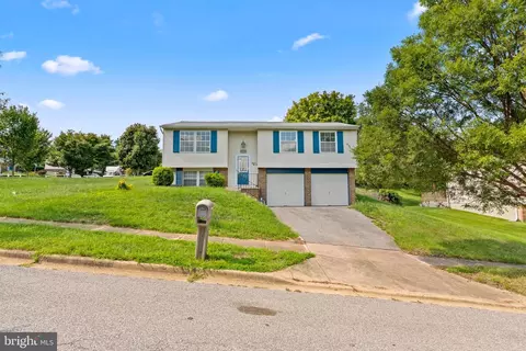 Exterior - 3500 Manis Rd, Clinton, MD 20735 photo 2 of 6
