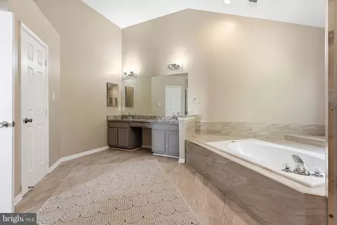 Bath - 12106 Quick Fox Ln, Bowie, MD 20720 photo 3 of 5