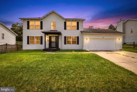 1811 Iverson St, Oxon Hill, MD 20745