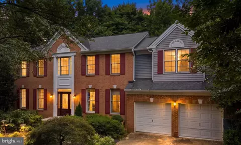 5302 Lakevale Ter, Bowie, MD 20720