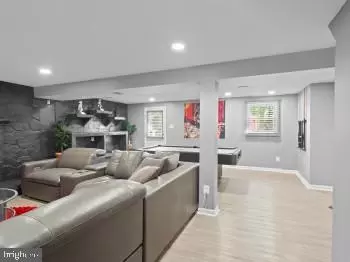 Entry Way - 6811 Eilerson St, Clinton, MD 20735 photo 8 of 10